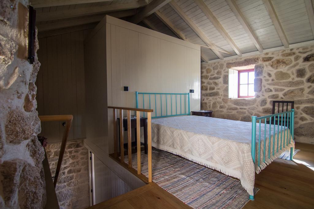 Maison d'hôtes Casas Dos Avos à Vale de Cambra Chambre photo