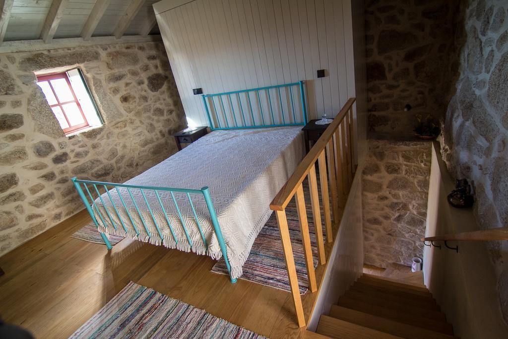 Maison d'hôtes Casas Dos Avos à Vale de Cambra Chambre photo