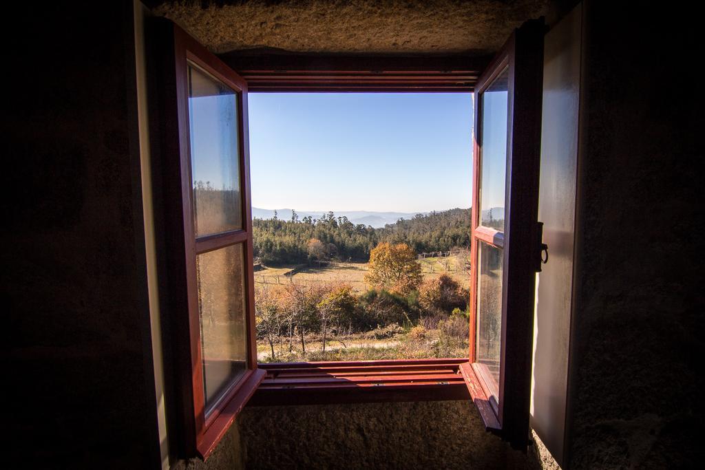 Maison d'hôtes Casas Dos Avos à Vale de Cambra Chambre photo