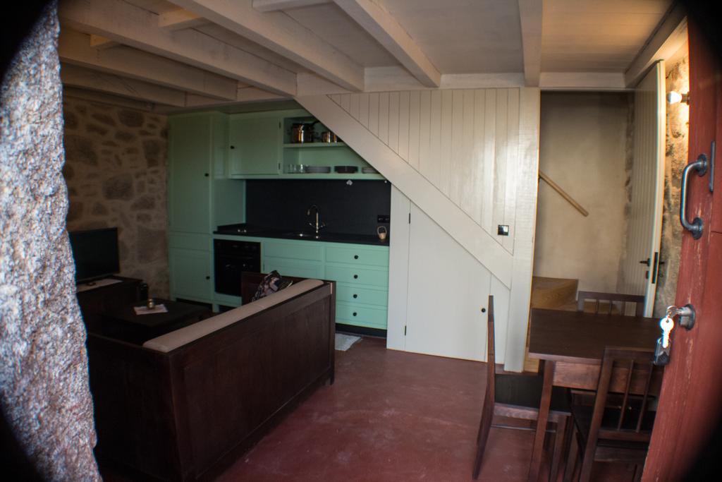 Maison d'hôtes Casas Dos Avos à Vale de Cambra Chambre photo